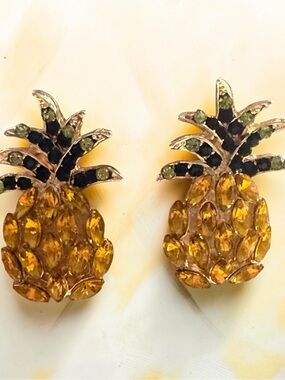 Pineapple Crystal Stud Earrings